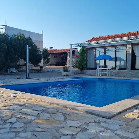 4 Fortresses 別荘 シベニク